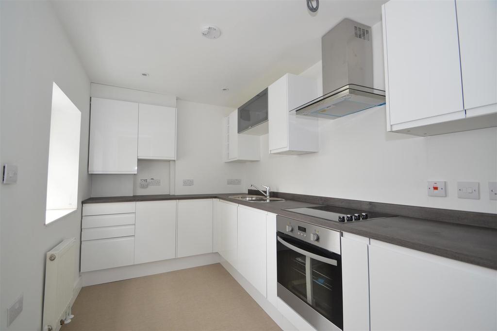 Hackney Road, Maidstone 1 bed semidetached house £895 pcm (£207 pw)