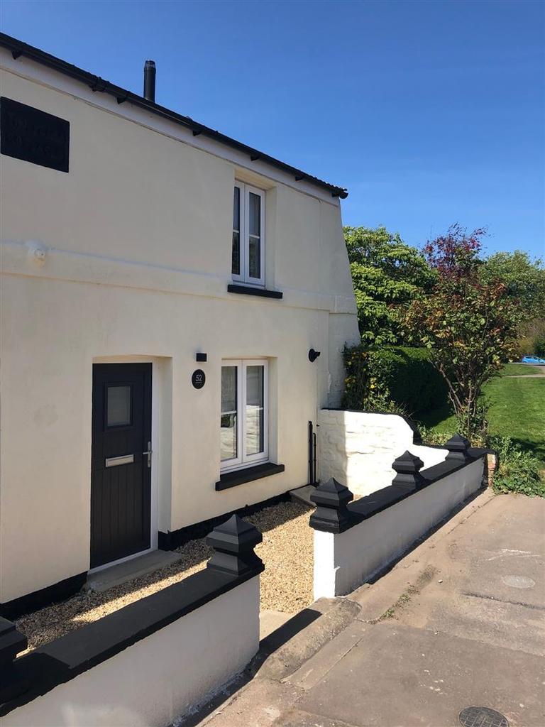 London Road, Long Sutton, Spalding 2 bed terraced house £675 pcm (£