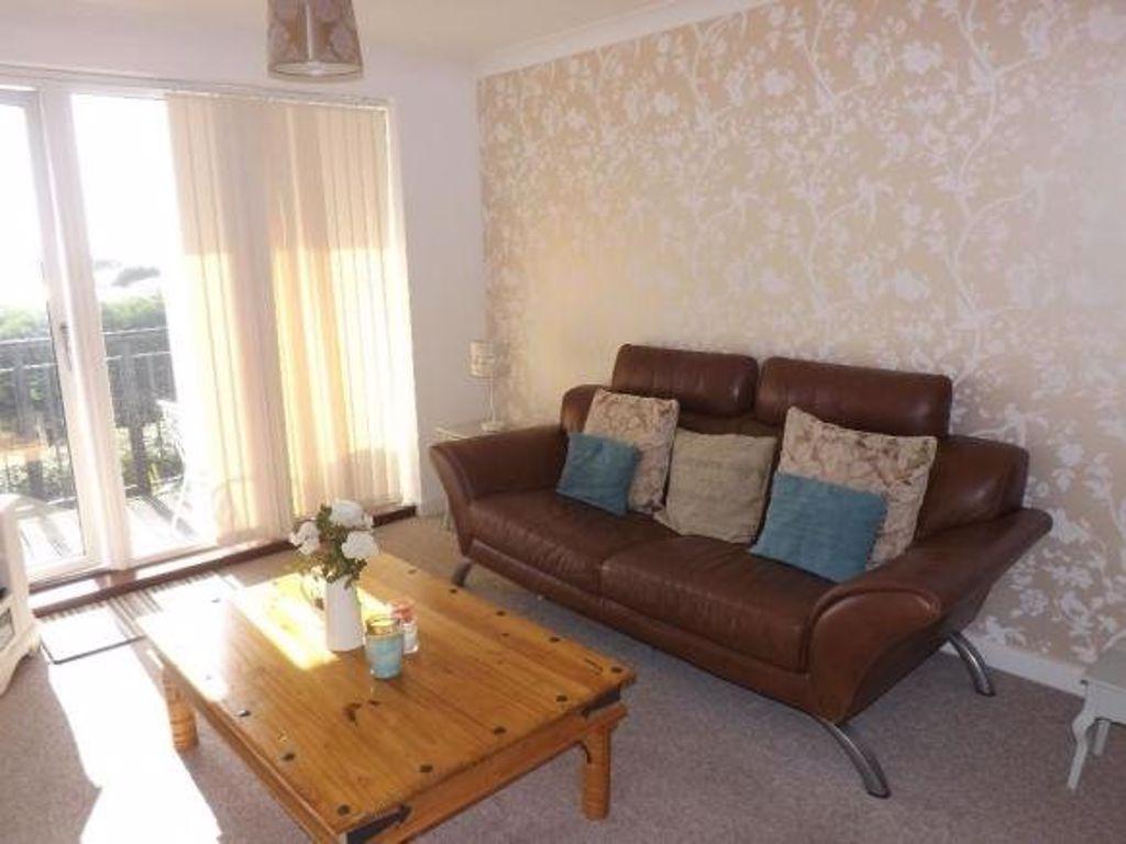 Vanguard Court, Centurion Gate, Southsea 2 bed flat £850 pcm (£196 pw)