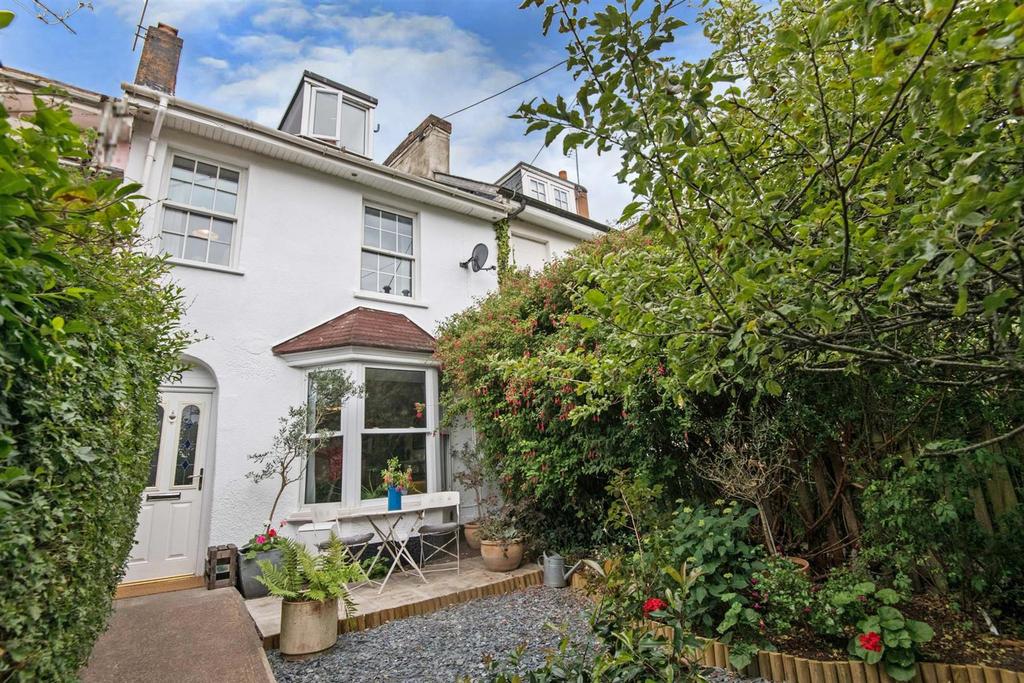 Albion Place, Exeter 3 bed terraced house £335,000