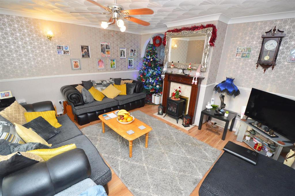 Ledbury Green, Leicester 4 bed townhouse £250,000
