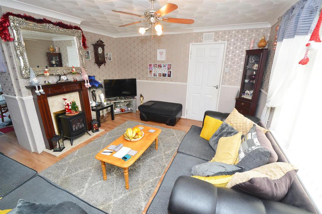 Ledbury Green, Leicester 4 bed townhouse £250,000