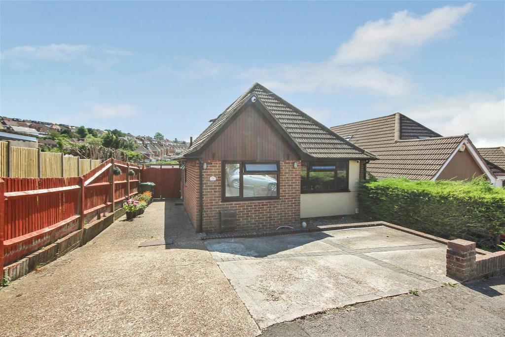 Rustington Road, Patcham, Brighton 3 bed detached bungalow £1,795 pcm