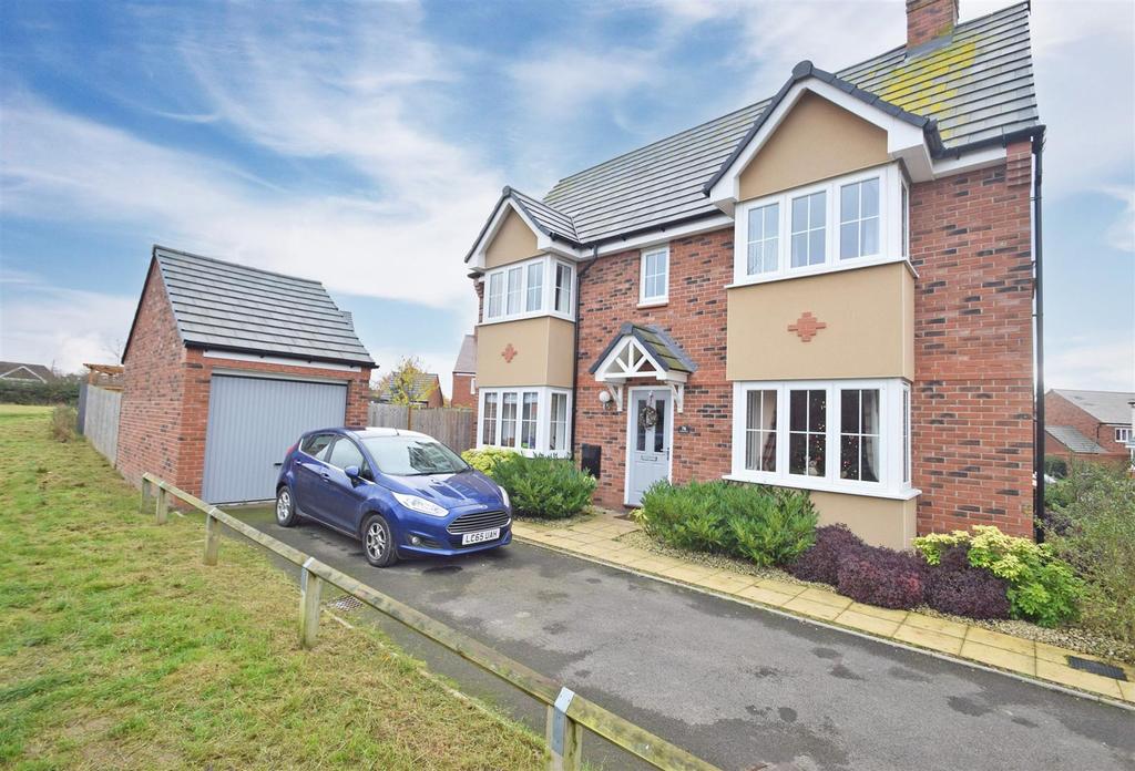 Whinberry Drive, Bowbrook Meadows, Shrewsbury 3 bed detached house for