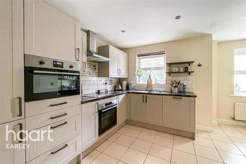6 bedroom detached house to rent, Cirrus Drive, Reading, RG2 9FL