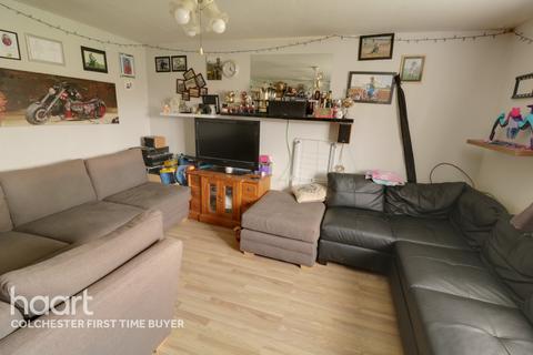 1 bedroom flat for sale - Campernell Close, Colchester