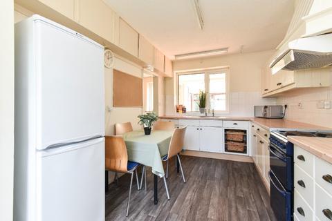 4 bedroom end of terrace house to rent, Friends Road, Norwich, NR5