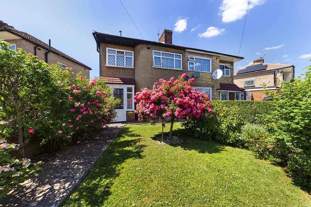 Walton Avenue, Harrow, HA2 3 bed semidetached house £575,000