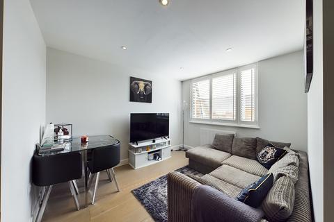2 bedroom apartment for sale - Field End Road, Ruislip, HA4