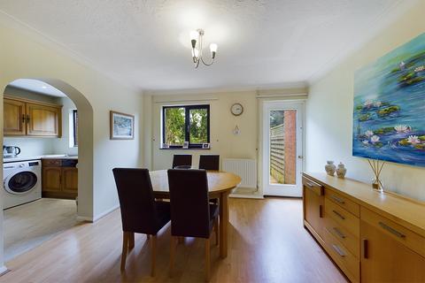4 bedroom end of terrace house for sale - Allonby Drive, Ruislip, HA4