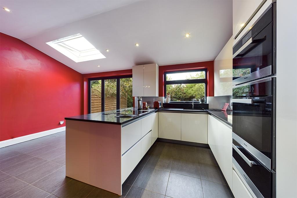 Melthorne Drive, Ruislip, HA4 4 bed semidetached house £750,000