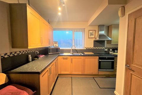 3 bedroom end of terrace house for sale - Quarry Close,Brockholes,Holmfirth,HD9 7AY