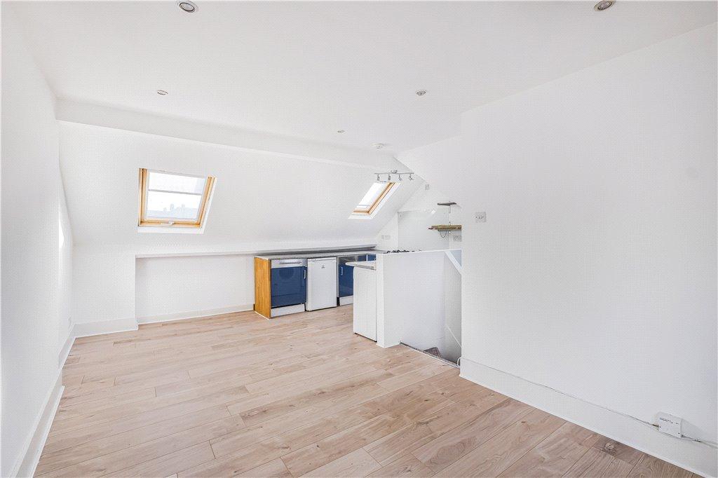 Reception/Kitchen