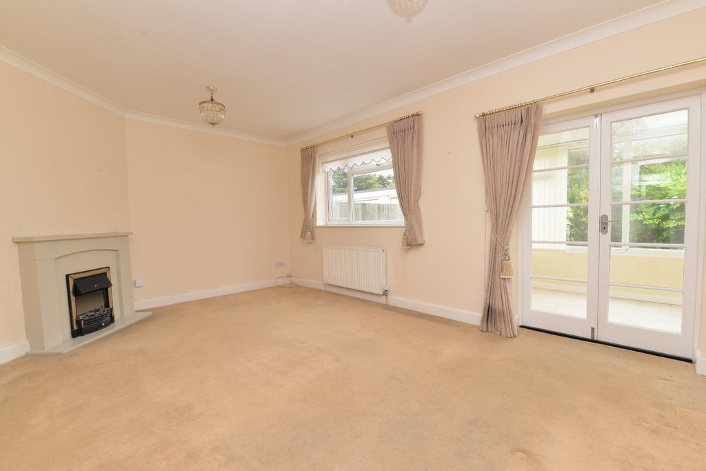 Grove Road, Barton On Sea, New... 2 bed apartment for sale £275,000