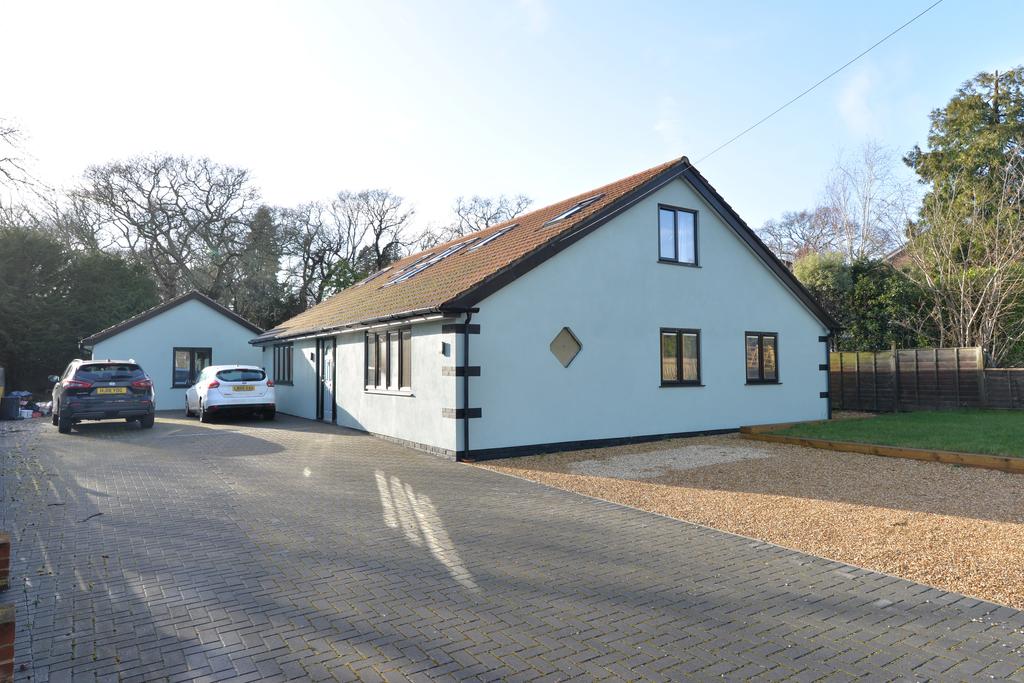 Brook Avenue, New Milton, BH25 4 bed detached house £950,000