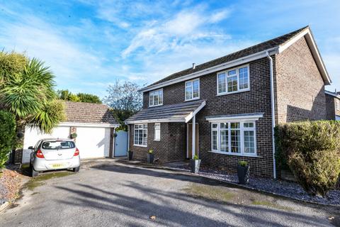 5 The Willows, Barton On Sea, New Milton, BH25 7BE