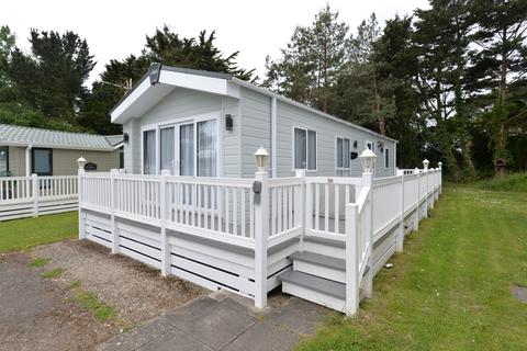 2 bedroom detached house for sale - Shorefield Park, Downton, Lymington, SO41