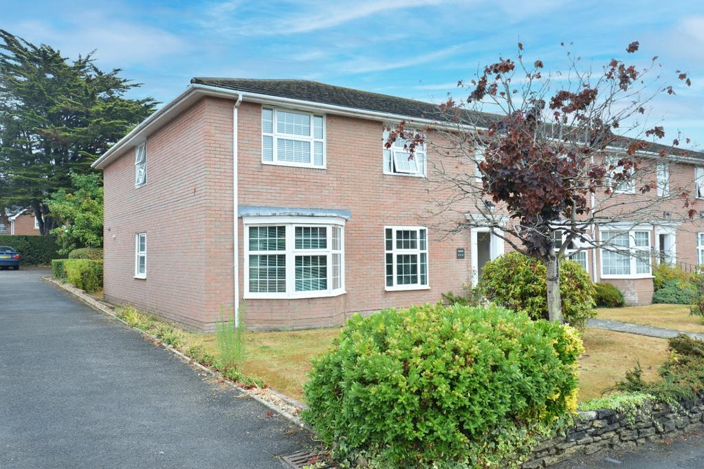 Trevone, Herbert Road, New Milton, BH25 2 bed apartment for sale £265,000