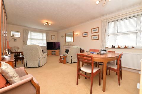 2 bedroom apartment for sale, Trevone, Herbert Road, New Milton, Hampshire, BH25