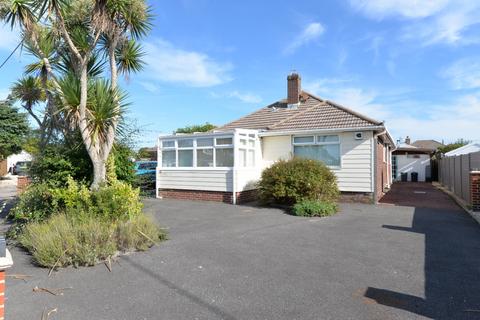 14 Arnolds Close, Barton On Sea, New Milton, BH25 7JW