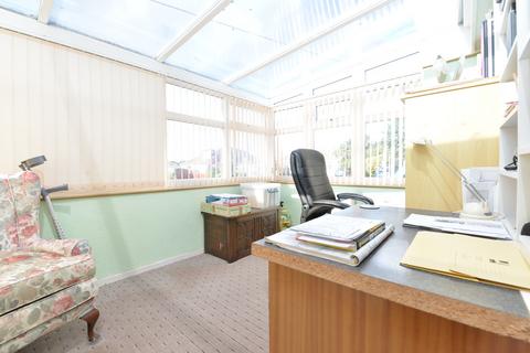 14 Arnolds Close, Barton On Sea, New Milton, BH25 7JW