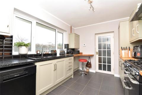 25 Seafield Close, Barton On Sea, New Milton, BH25 7HR