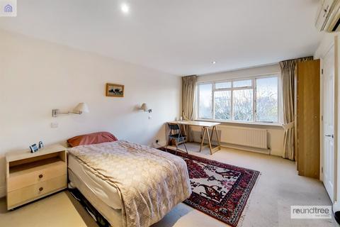 4 bedroom house for sale, The Vale, Golders Green NW11