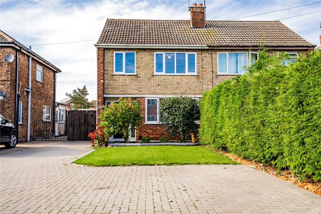 Pelham Road, Immingham, Lincolnshire, DN40 3 bed semidetached house