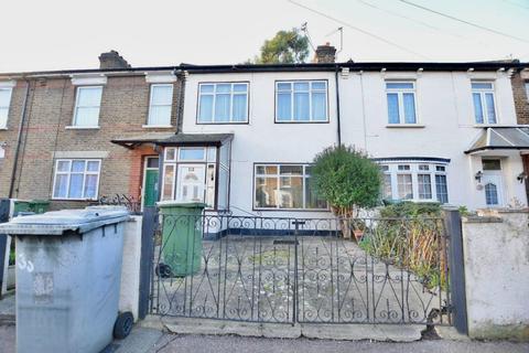 3 bedroom terraced house for sale - Albany Road, E12