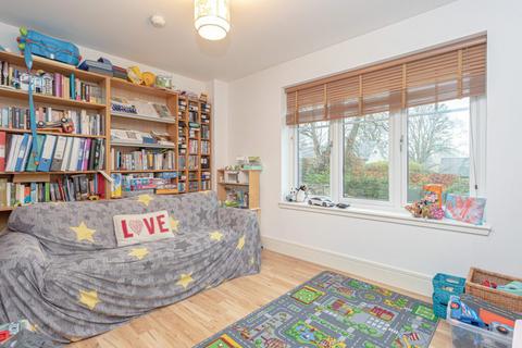 8 Kirkfield Place, Auchterarder, PH3 1FP