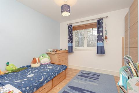 8 Kirkfield Place, Auchterarder, PH3 1FP