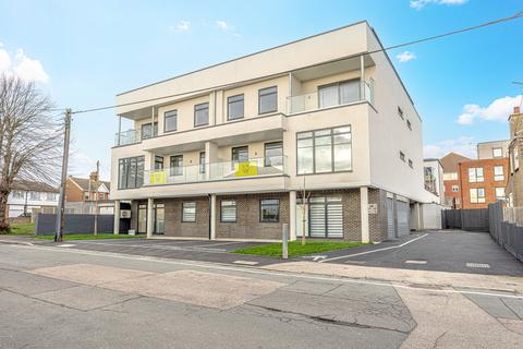 2 bedroom apartment for sale - Beech Road, Benfleet, SS7