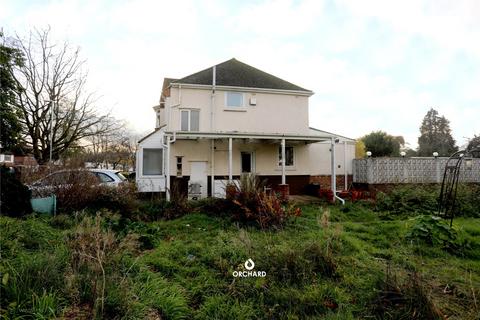 2 The Grove, Ickenham, Uxbridge, UB10 8QH
