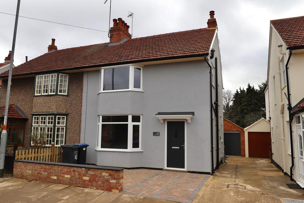 Weston Way, Weston Favell, Northampton, NN3 3 bed semidetached house