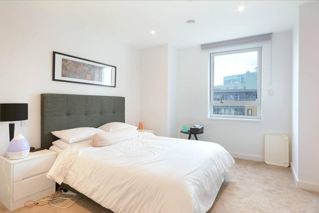 Walworth Road, Elephant and Castle, SE17 1 bed flat £2,400 pcm (£554 pw)