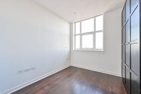 2 bedroom flat for sale - Bromyard Avenue, Acton, London, W3