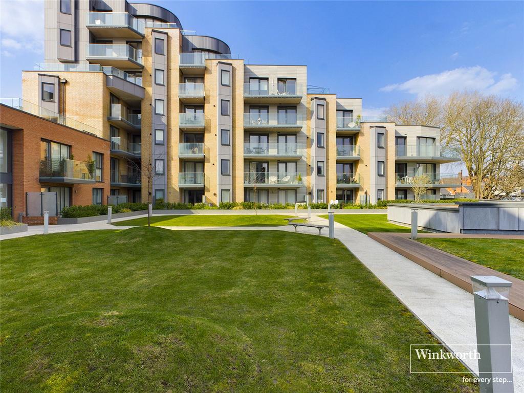 Riverside View, 59 Berkeley Avenue, Reading, Berkshire, RG1 1 bed apartment £1,295 pcm (£299 pw)
