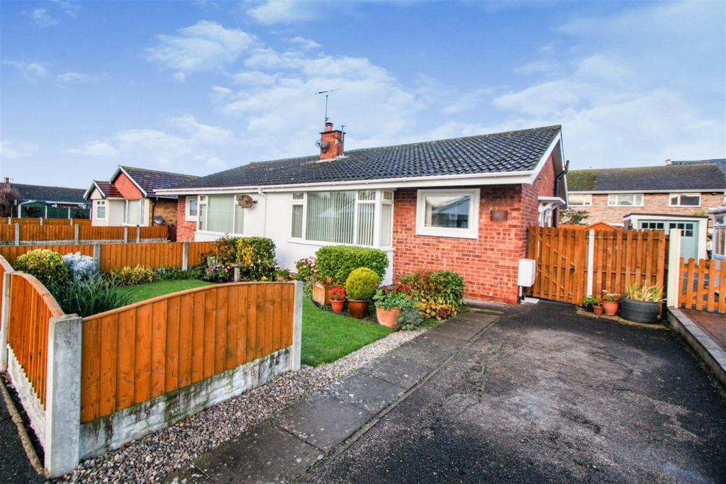 Lon Y Gors, Pensarn, Abergele, Conwy... 2 bed semidetached bungalow