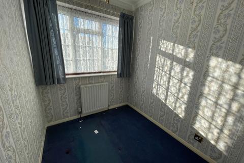 68 Long Lane, Bexleyheath, DA7 5AN