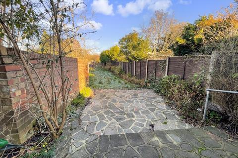 68 Long Lane, Bexleyheath, DA7 5AN