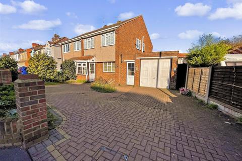 68 Long Lane, Bexleyheath, DA7 5AN