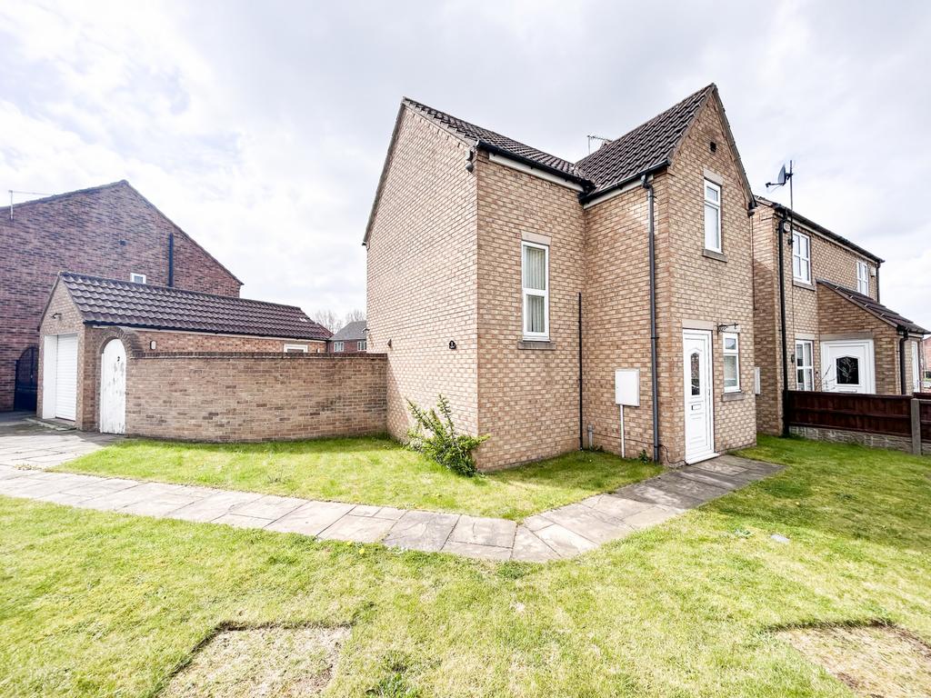 Temple Road, DN17 3 bed semidetached house for sale £139,950