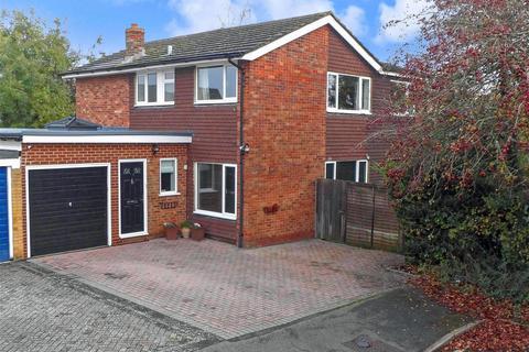 5 bedroom link detached house for sale - Newlyn Drive, Staplehurst, Tonbridge, Kent
