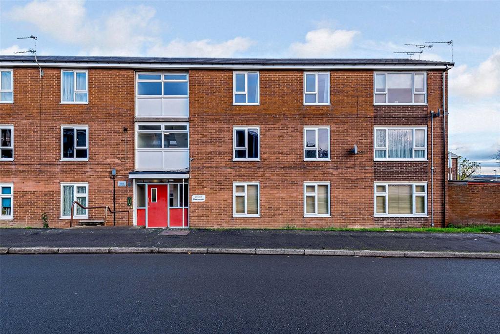 Dawson Avenue, Rawmarsh, Rotherham... 2 bed apartment £50,000