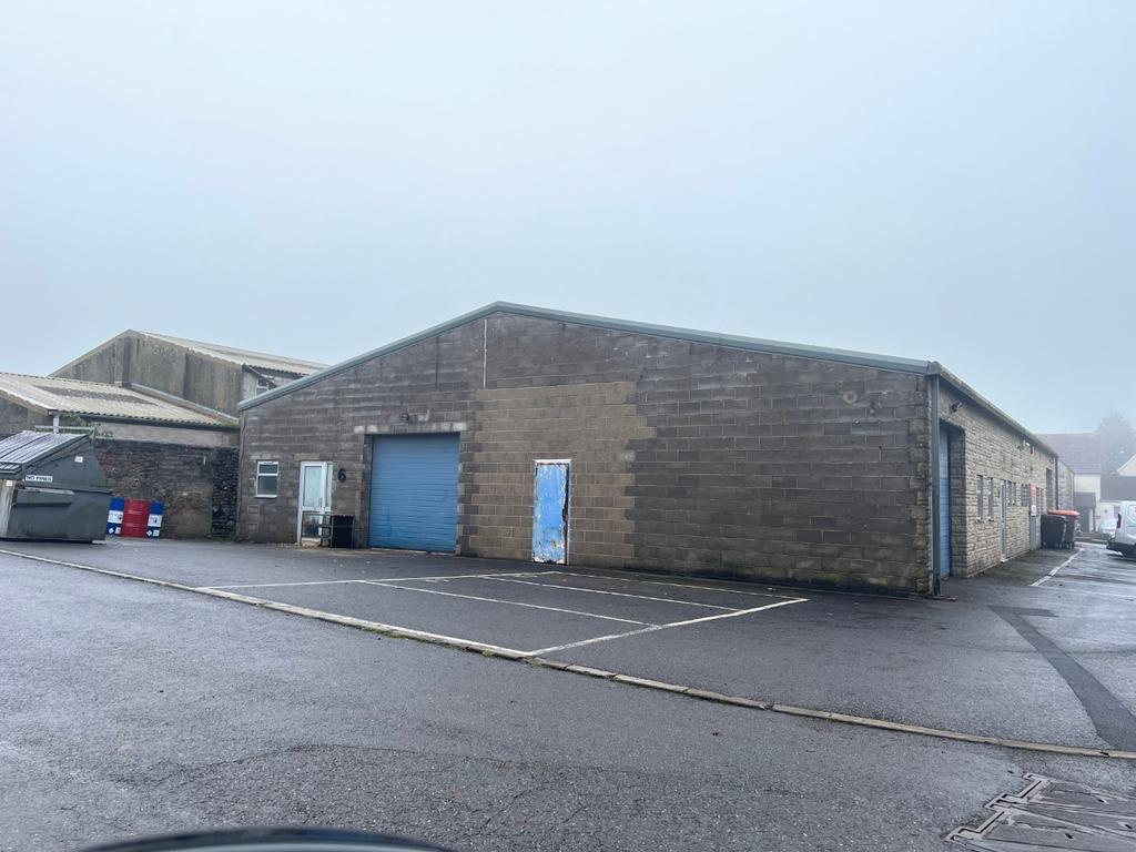 New Rock, Radstock, Somerset, BA3 Property to rent £1,721 pcm (£397 pw)
