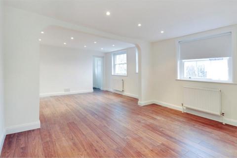 4 bedroom flat to rent, Finchley Road, St John's Wood, London