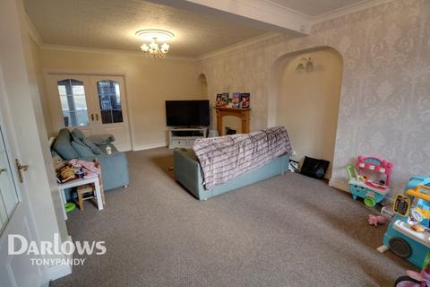 111 Brithweunydd Road, Tonypandy, CF40 2UG