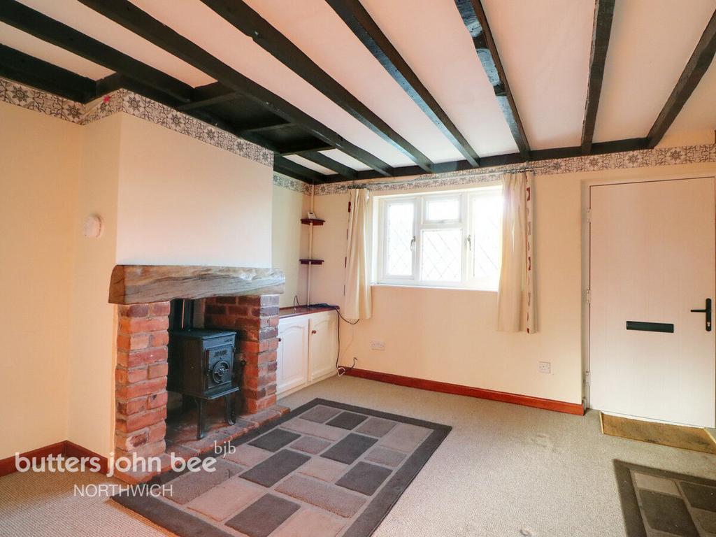 Northwich Road, Weaverham 2 bed terraced house for sale £150,000