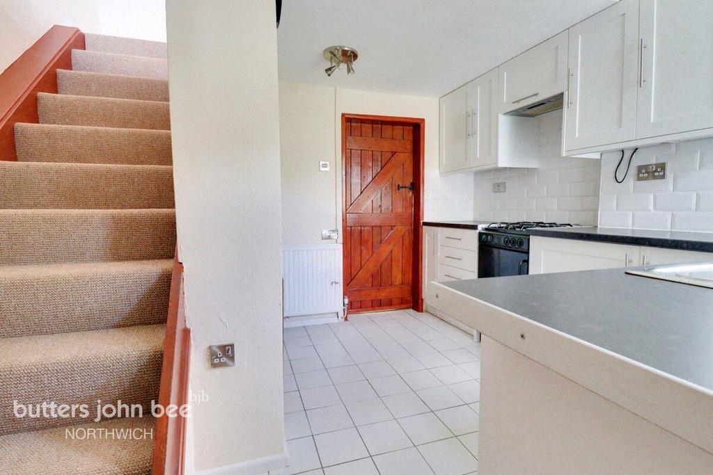 Northwich Road, Weaverham 2 bed terraced house for sale £140,000