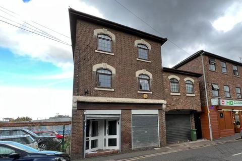 Office to rent - Windsor Street, Luton, Bedfordshire